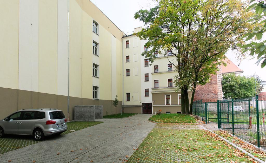 Hotel Przy Baszcie Легница Екстериор снимка