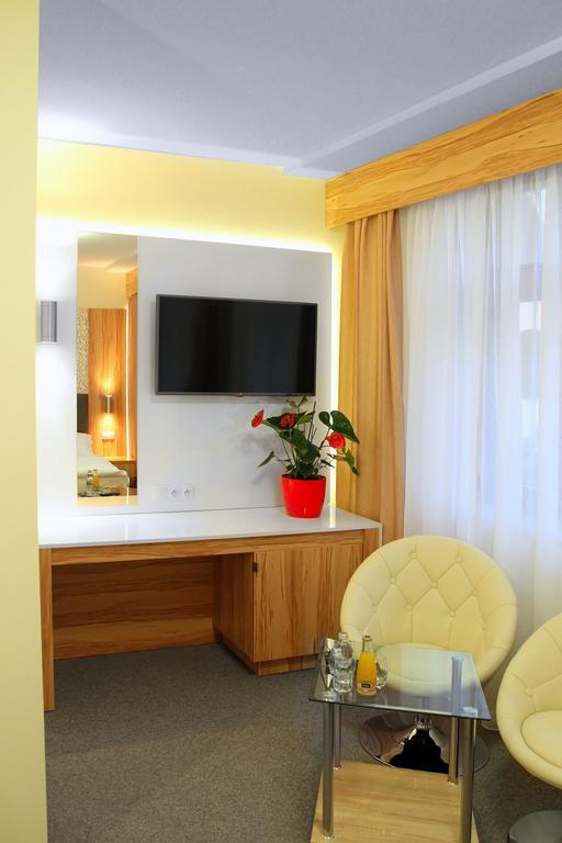 Hotel Przy Baszcie Легница Екстериор снимка